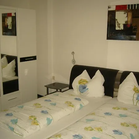 Hoefener Wirtshaus Monschau Room photo